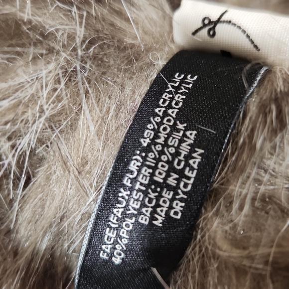 Collar and glove set - Picture 9 of 10